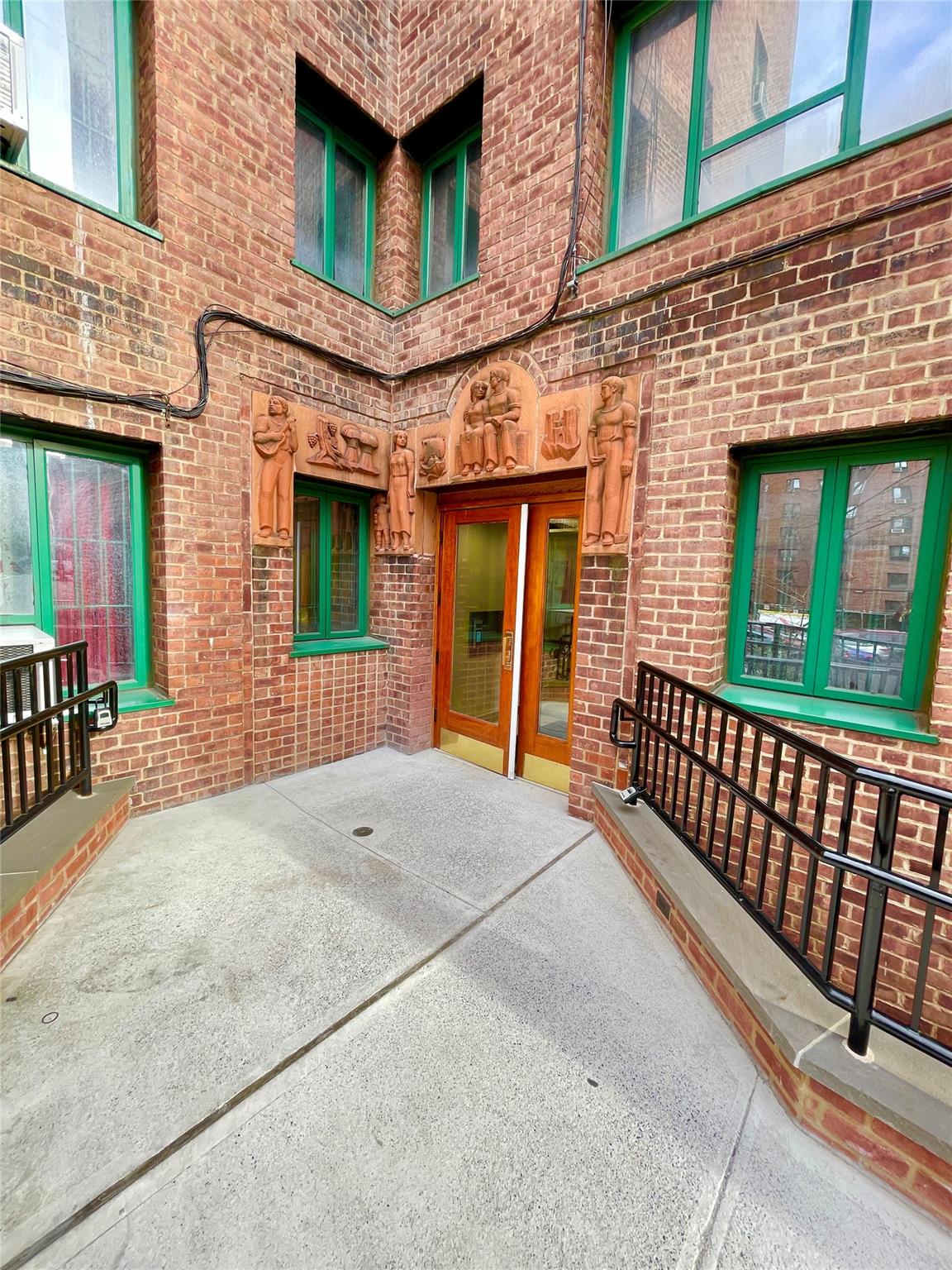 11 Metropolitan Oval #4D, Bronx, NY 10462 - MLS 826288 - Coldwell Banker