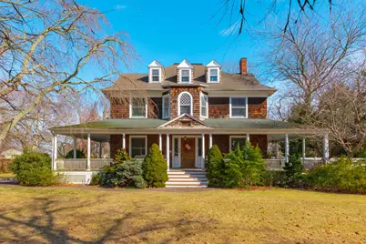 49 S Bay Avenue, Islip, NY 11751 - Photo 1