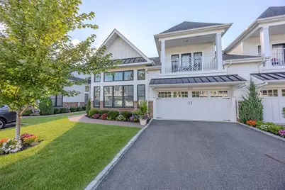 82101 Spruce Pond Circle #82101, Plainview, NY 11803 - Photo 1