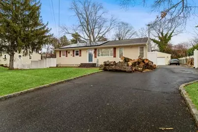 273 Robinson Avenue, Patchogue, NY 11772 - Photo 1