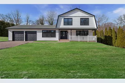 3 Maryanne Court, Huntington, NY 11743 - Photo 1