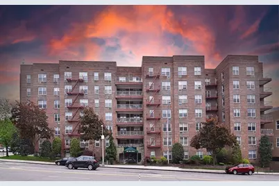 241-20 Northern Blvd #2F, Douglaston, NY 11362 - Photo 1