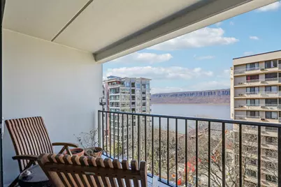 1116 Warburton Avenue #4H, Yonkers, NY 10701 - Photo 1