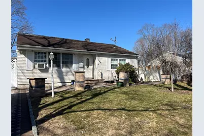 186 Westwood Drive, Brentwood, NY 11717 - Photo 1