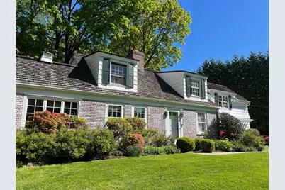 2 South Place, Chappaqua, NY 10514 - Photo 1