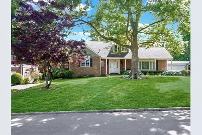 6 Nottingham Place, Great Neck, NY 11023 - Photo 1