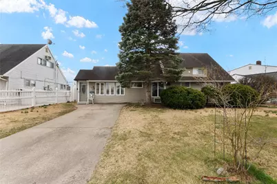 32 Pewter Lane, Hicksville, NY 11801 - Photo 1