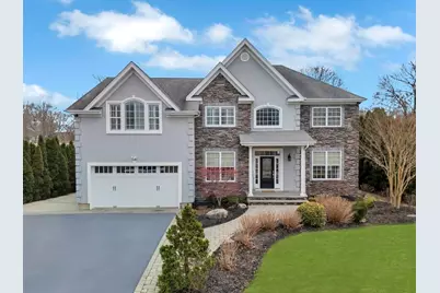 19 Patricks Way, Saint James, NY 11780 - Photo 1