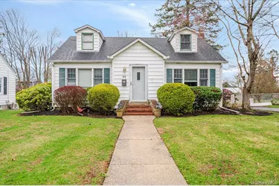 22 Park Avenue, Kings Park, NY 11754 - Photo 1