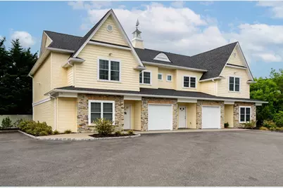 18 Creek Road #602, Huntington, NY 11743 - Photo 1