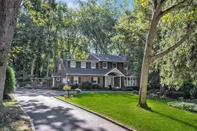 87 McCulloch Drive, Dix Hills, NY 11746 - Photo 1