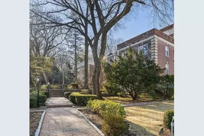 824 Palmer Road #2E, Bronxville, NY 10708 - Photo 1