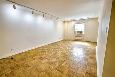 162-41 Powells Cove Boulevard #1E, Whitestone, NY 11357 - Photo 1