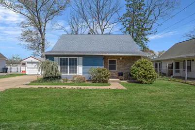 639 Robin Court, West Hempstead, NY 11552 - Photo 1