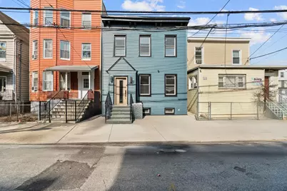 11 Cedar St, Yonkers, NY 10701 - Photo 1