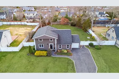 14 Sandpiper Lane, Coram, NY 11727 - Photo 1