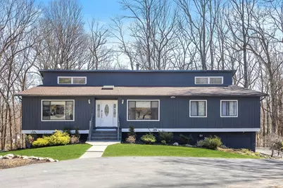 5 Catalina Court, Suffern, NY 10901 - Photo 1