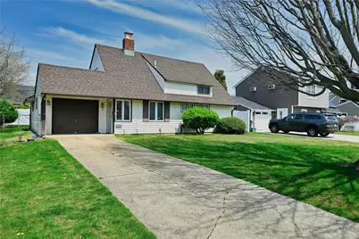 293 Duckpond Drive S, Wantagh, NY 11793 - Photo 1