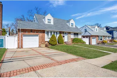 1735 Broadway, New Hyde Park, NY 11040 - Photo 1