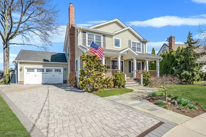 15 Foxcroft Road, Albertson, NY 11507 - Photo 1