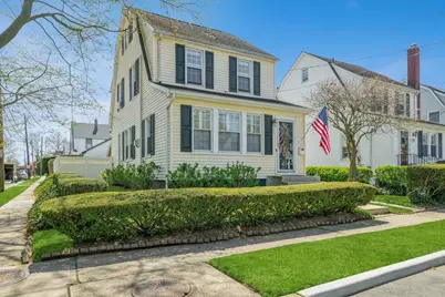 92 Cornell Street, Williston Park, NY 11596 - Photo 1