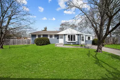 2201 Knickerbocker Avenue, Medford, NY 11763 - Photo 1