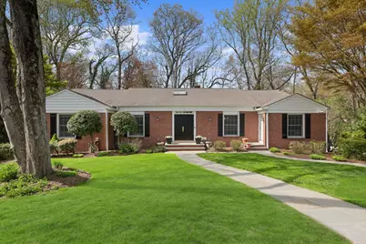 31 Mohegan Road, Larchmont, NY 10538 - Photo 1