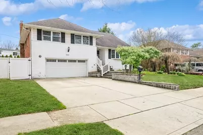 633 Nelson Place, Westbury, NY 11590 - Photo 1