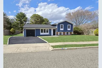 178 Springmeadow Drive, Holbrook, NY 11741 - Photo 1