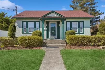 4 Franklin Street, Hicksville, NY 11801 - Photo 1