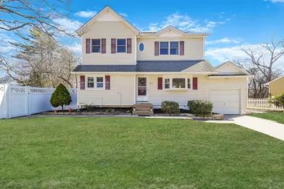 793 Bohemia Parkway, Bohemia, NY 11716 - Photo 1