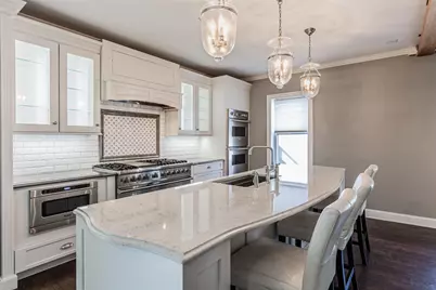 608 E Jericho Turnpike, Huntington Station, NY 11746 - Photo 1