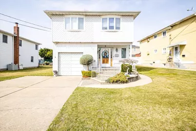 192 Doris Avenue, Franklin Square, NY 11010 - Photo 1