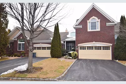 26 Hathaway Lane, Manhasset, NY 11030 - Photo 1
