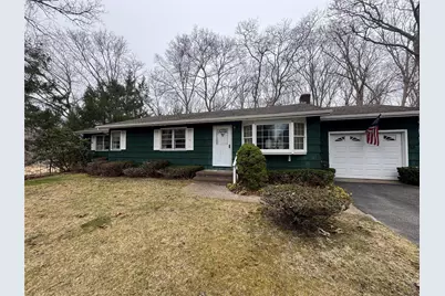 1215 Middle Line Highway, Sag Harbor, NY 11963 - Photo 1