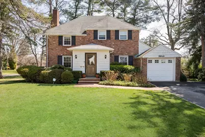 56 Milburn Lane, East Hills, NY 11577 - Photo 1