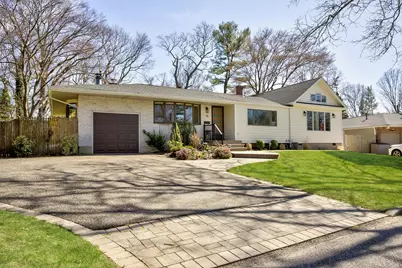 16 Bridle Lane, South Huntington, NY 11746 - Photo 1