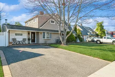 40 Mist Lane, Westbury, NY 11590 - Photo 1