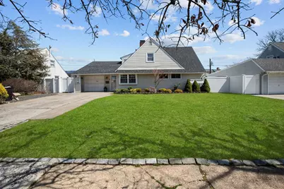 33 Chestnut Lane, Levittown, NY 11756 - Photo 1