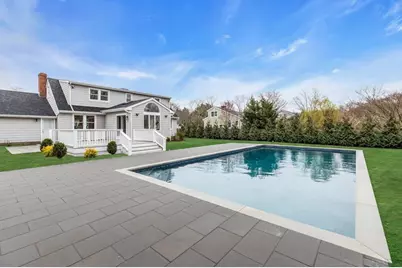 845 Rosewood Drive, Mattituck, NY 11952 - Photo 1