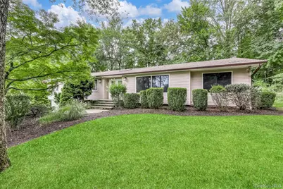 5 Rookery Circle, New City, NY 10956 - Photo 1