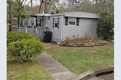 525 Riverleigh Avenue #D25, Riverhead, NY 11901 - Photo 1