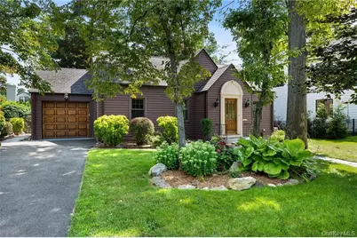 78 Oak Lane, Pelham, NY 10803 - Photo 1