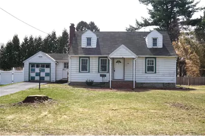 18 Crumwold Place, Hyde Park, NY 12538 - Photo 1