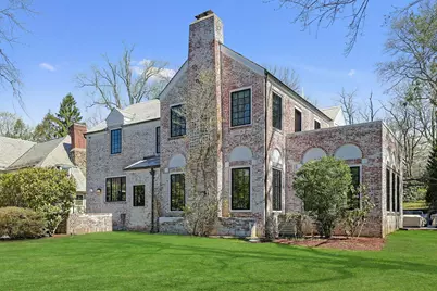 165 Valley Road, New Rochelle, NY 10804 - Photo 1