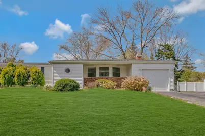 12 College Drive, Stony Brook, NY 11790 - Photo 1