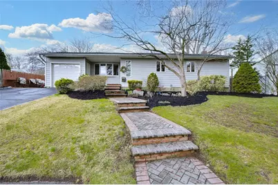 3 Grace Park, Commack, NY 11725 - Photo 1