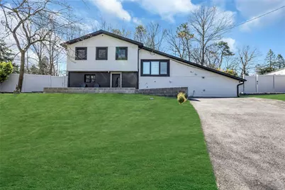 37 Carldon Lane, Hauppauge, NY 11788 - Photo 1