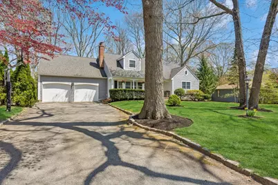 555 Oakwood Drive, Southold, NY 11971 - Photo 1