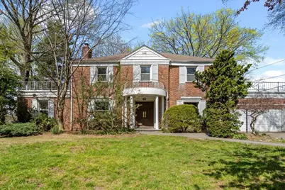 40 Hawthorne Lane, Great Neck, NY 11023 - Photo 1